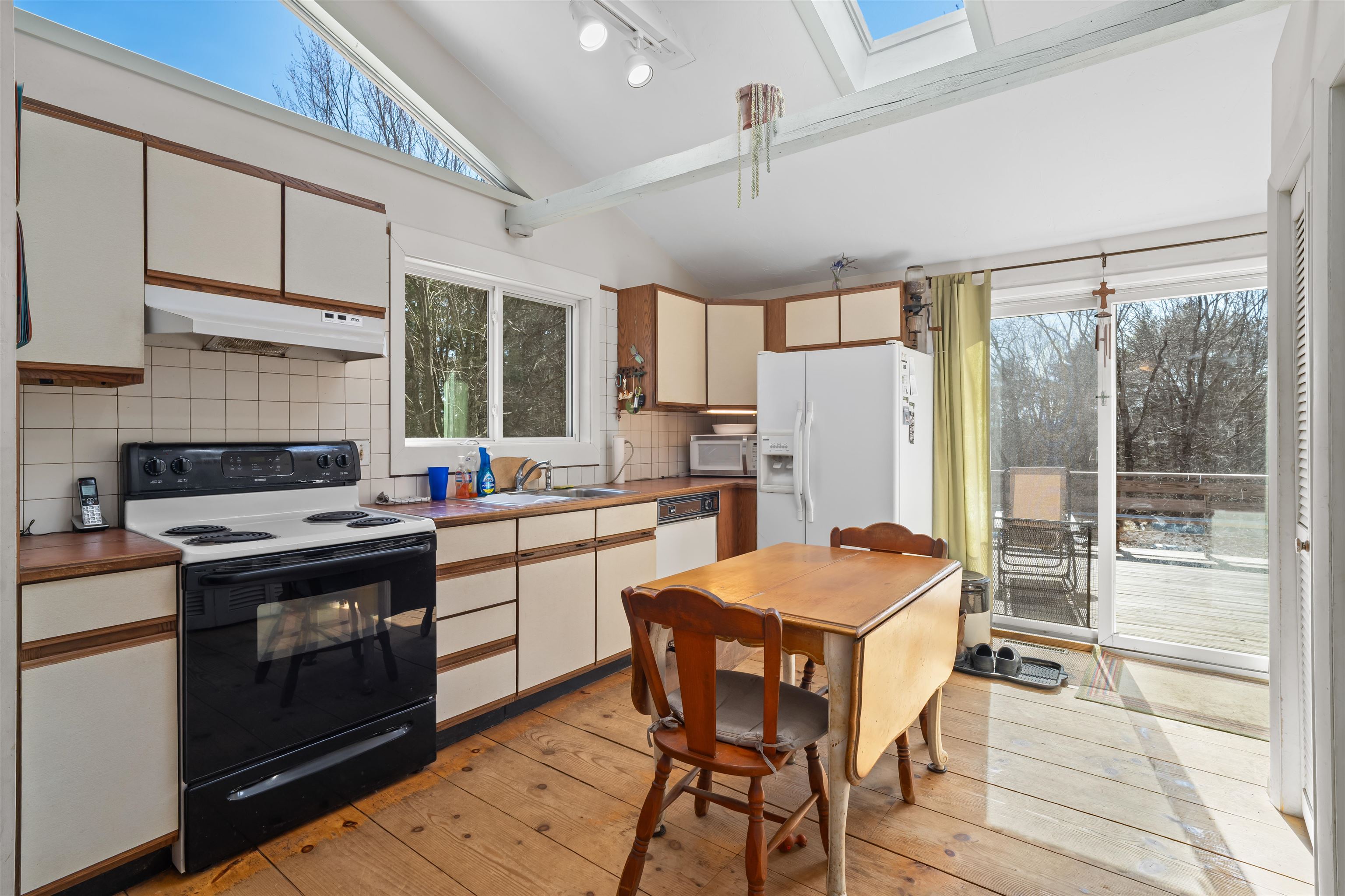 77 Holmes Road Barnstead, NH 03225 - Photo 6 of 56