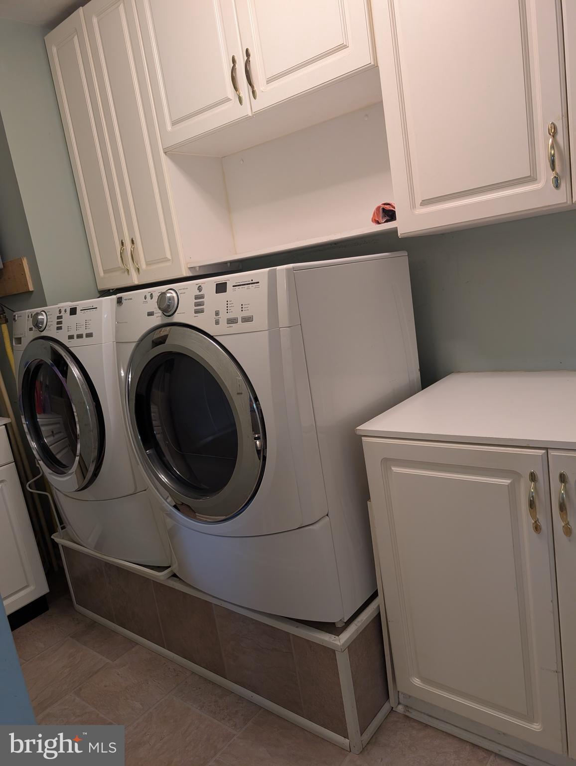 12615 Eveland Road Ridgely, MD 21660 - Photo 12 of 28 a utility room with dryer and washer