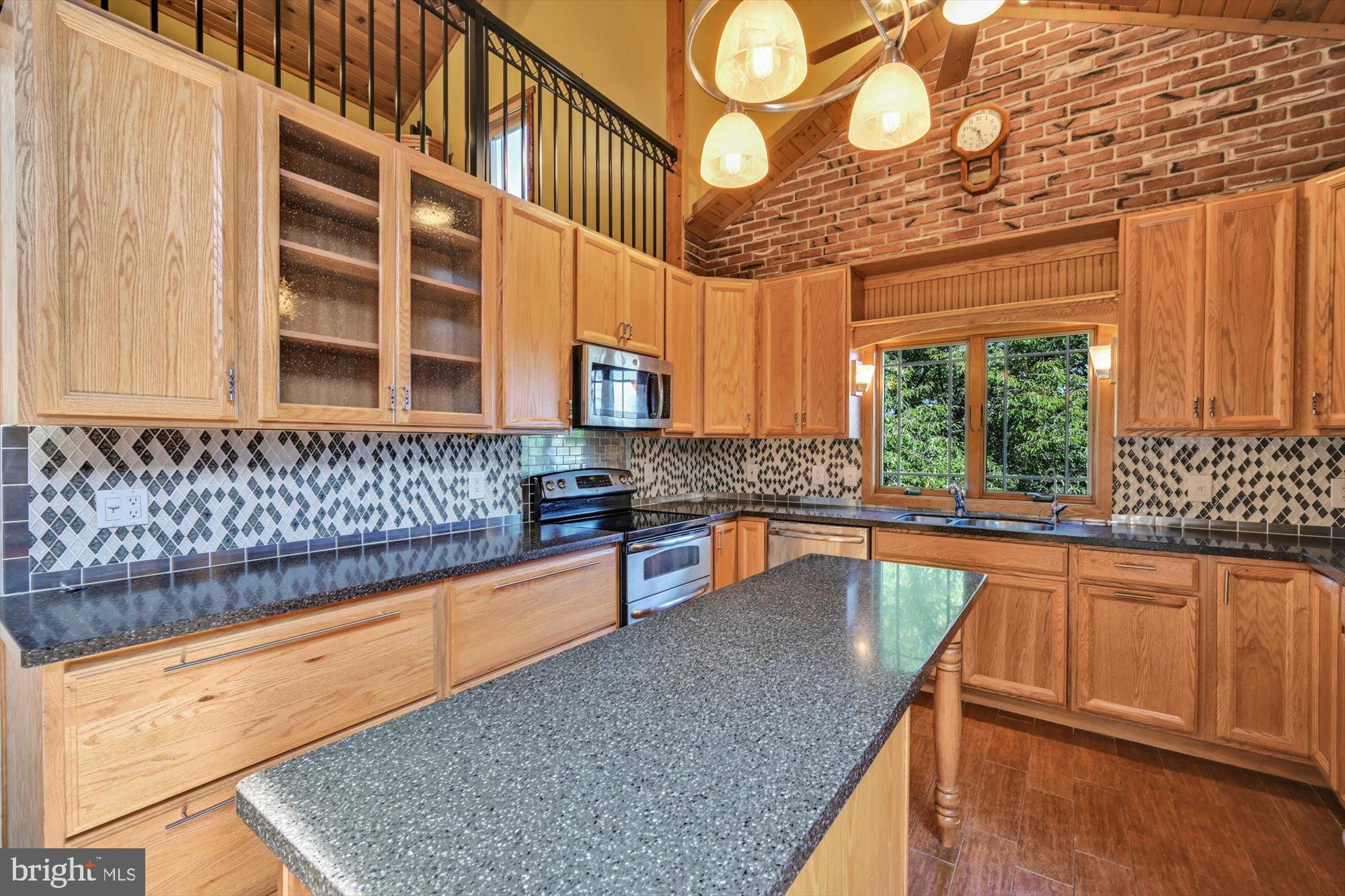 616 West Church Road Ephrata, PA 17522 - Photo 7 of 43 6' Kitchen Island
