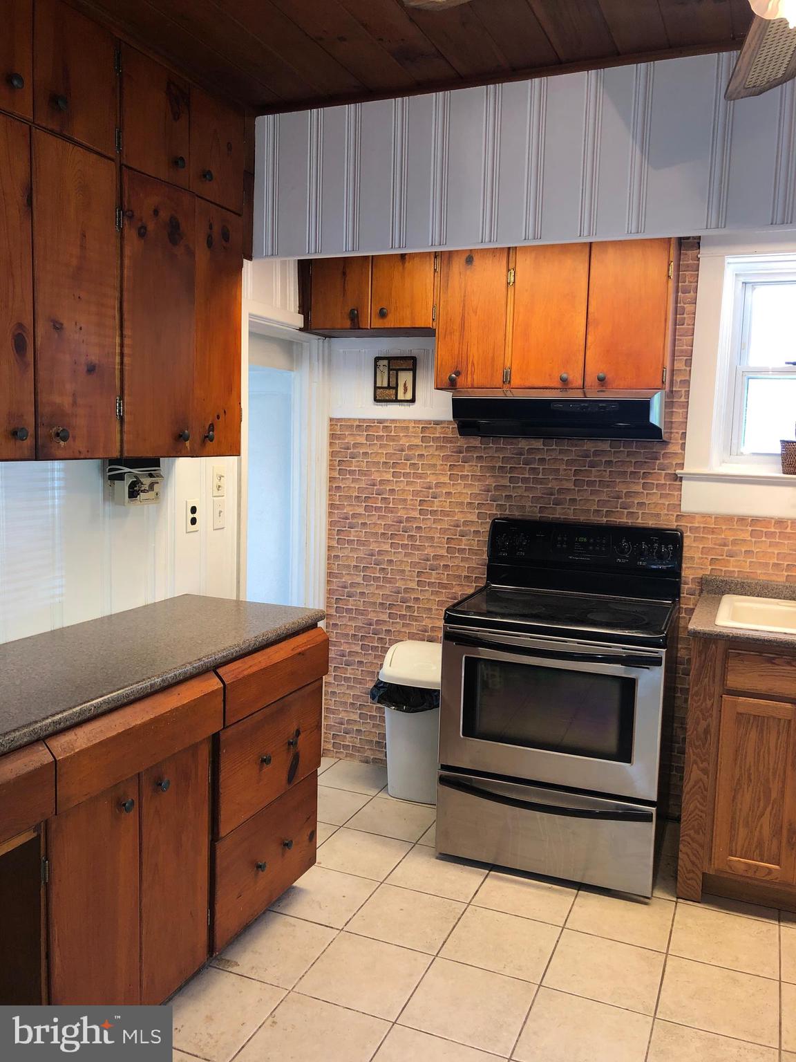 261 Orchard Road Springfield, PA 19064 - Photo 13 of 28