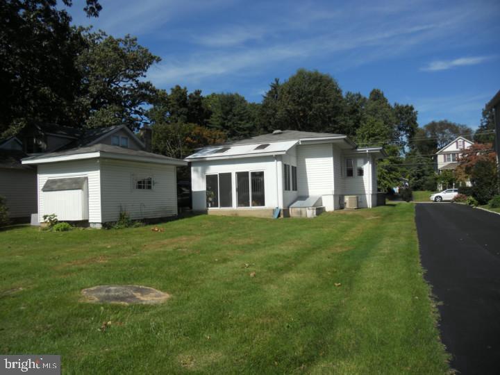 261 Orchard Road Springfield, PA 19064 - Photo 25 of 28