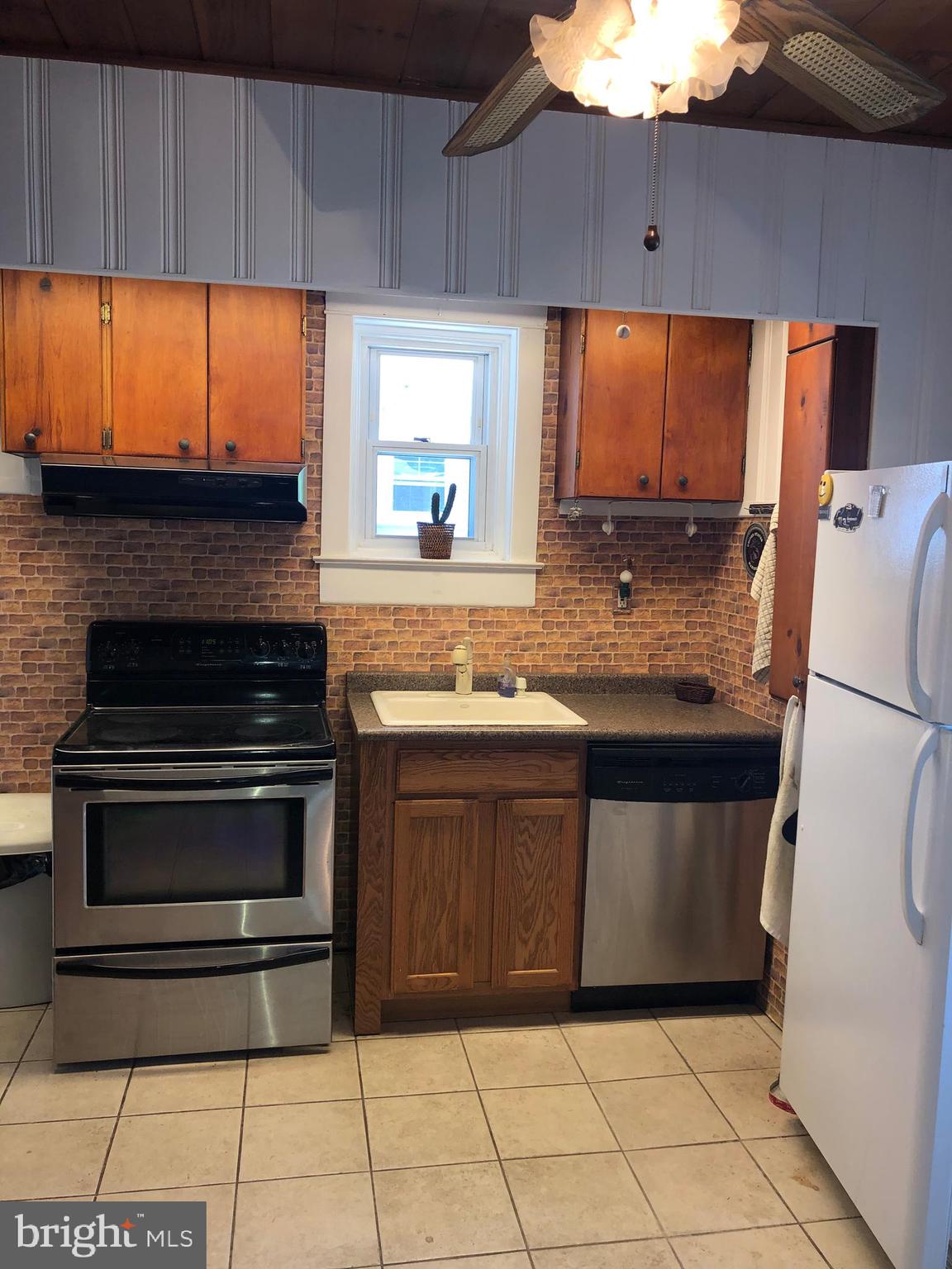 261 Orchard Road Springfield, PA 19064 - Photo 8 of 28