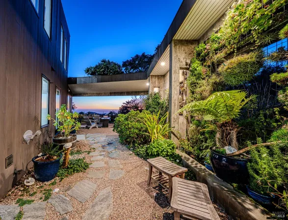 $1,740,000 | 39074 Hedgegate Road, The Sea Ranch, CA 95497