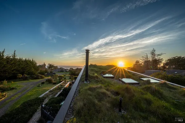 $1,740,000 | 39074 Hedgegate Road, The Sea Ranch, CA 95497