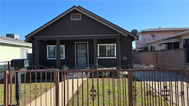 $849,999 | 654 South Oakford Drive, Los Angeles, CA 90022