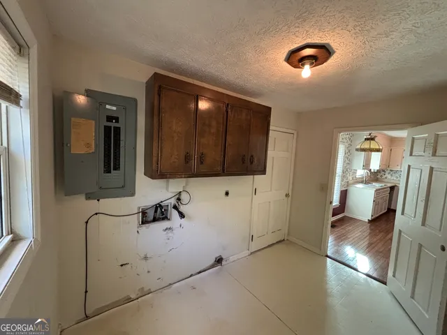 $397,500 | 319 Country Club Road, Cochran, GA 31014