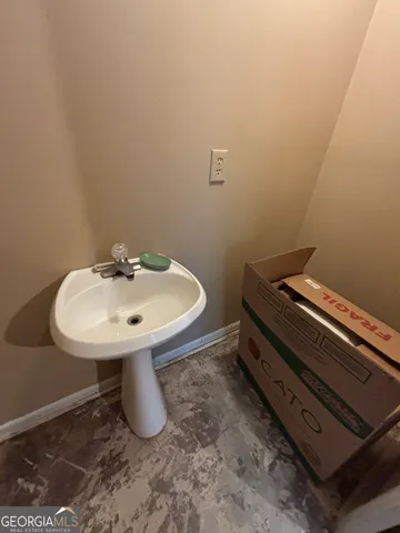 $397,500 | 319 Country Club Road, Cochran, GA 31014