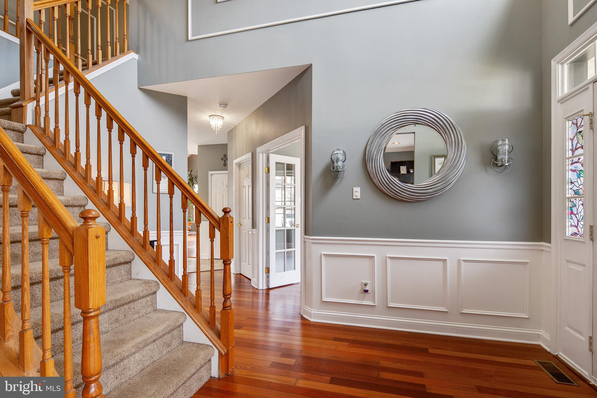 2 Bedlington Place Sewell, NJ 08080 - Photo 2 of 34 Look at all that trim work!