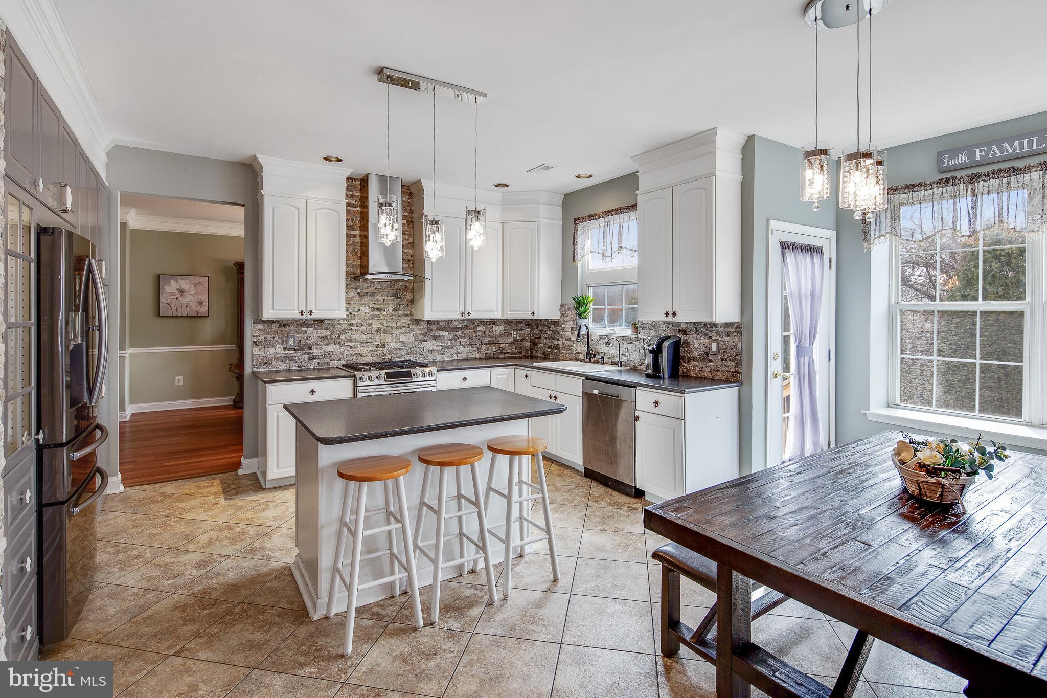 2 Bedlington Place Sewell, NJ 08080 - Photo 4 of 34 Open Floor plan