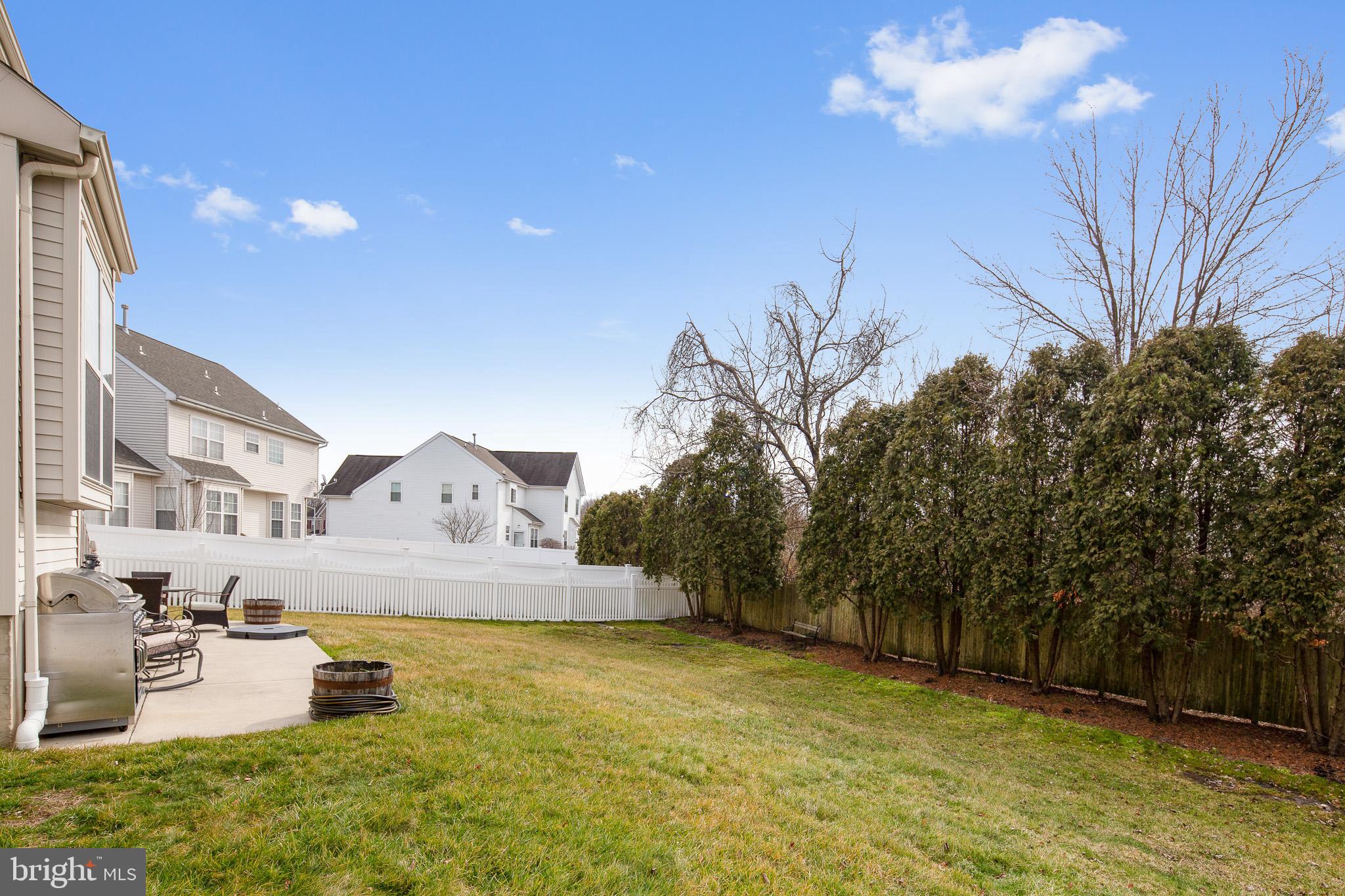 2 Bedlington Place Sewell, NJ 08080 - Photo 32 of 34 Private yard!