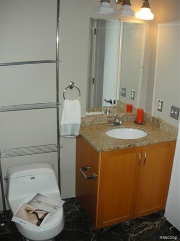 36799 Chesapeake Road Farmington, MI 48335 - Photo 10 of 24 FULL BATH