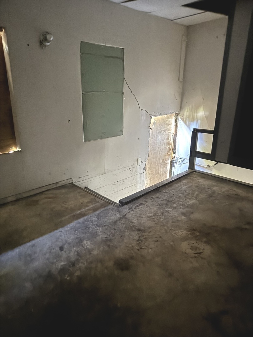 752 State Line Road Calumet City, IL 60409 - Photo 7 of 10 Gallery Image 7