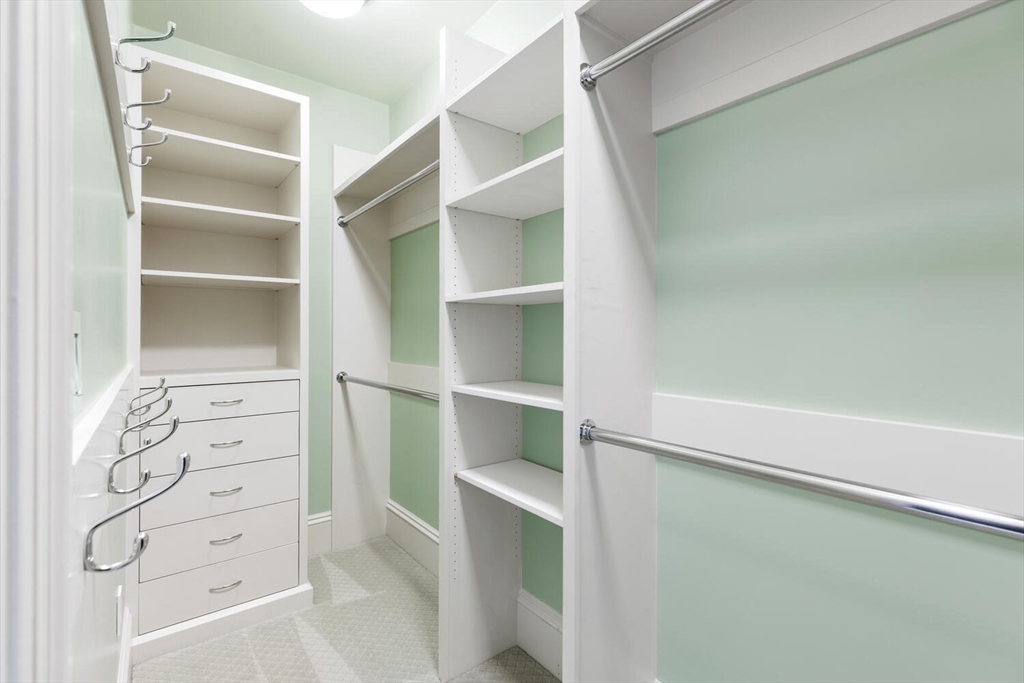 20 Beacon Street, Unit 4 Boston, MA 02108 - Photo 27 of 38