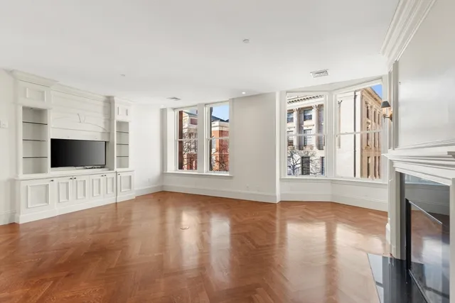 $3,495,000 | 20 Beacon Street, Unit 4, Boston, MA 02108