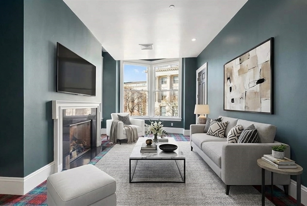 20 Beacon Street, Unit 4 Boston, MA 02108 - Photo 4 of 38