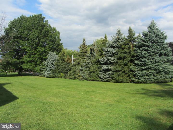 470 Dresher Road, Unit C6 Horsham, PA 19044 - Photo 15 of 17 View in Back