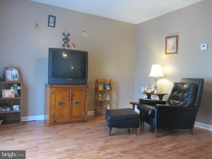470 Dresher Road, Unit C6 Horsham, PA 19044 - Photo 10 of 17 Family Room