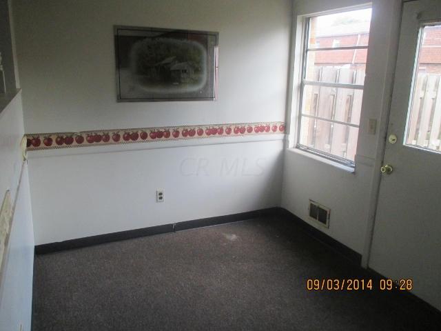 5726 Beechcroft Road, Unit E Columbus, OH 43229 - Photo 4 of 12