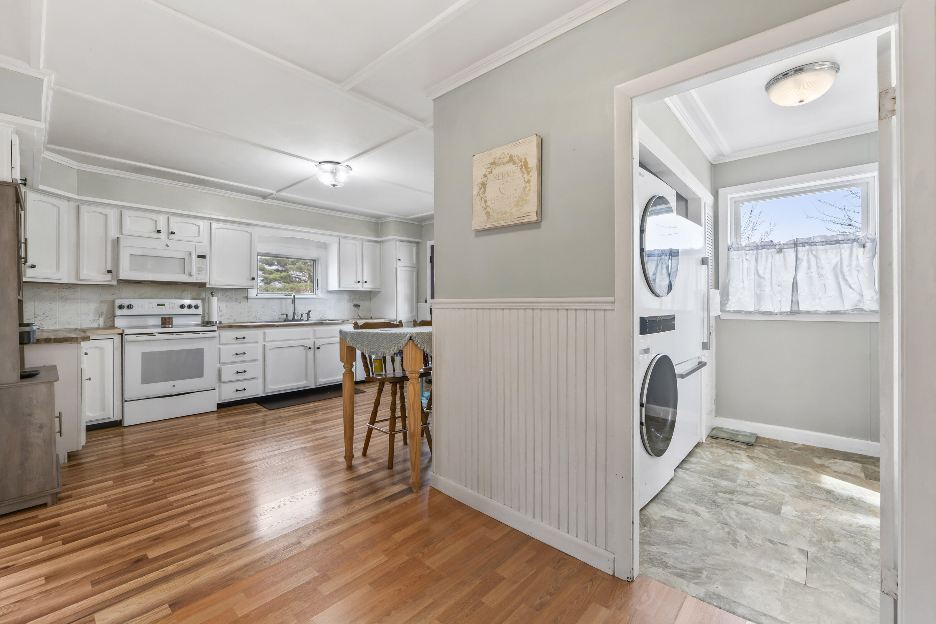 5 Webb Road Waterville, ME 04901 - Photo 10 of 40 photos_high_resolution_5_Webb_Rd_116