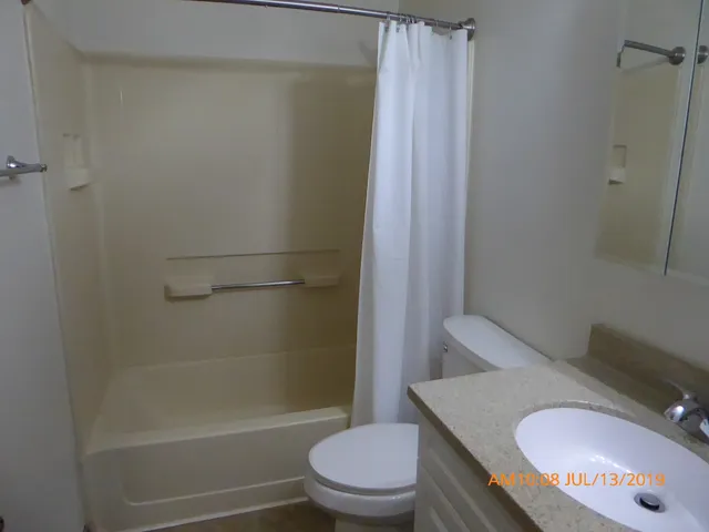 $1,800 | 2220 Abbeywood Drive, Unit F, Lisle, IL 60532