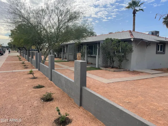 $950 | 2242 North 29th Place, Unit 3, Phoenix, AZ 85008
