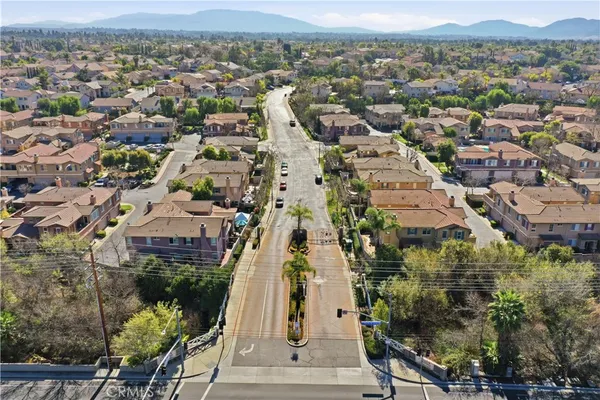 $525,000 | 39668 Princeton Way, Unit B, Murrieta, CA 92563