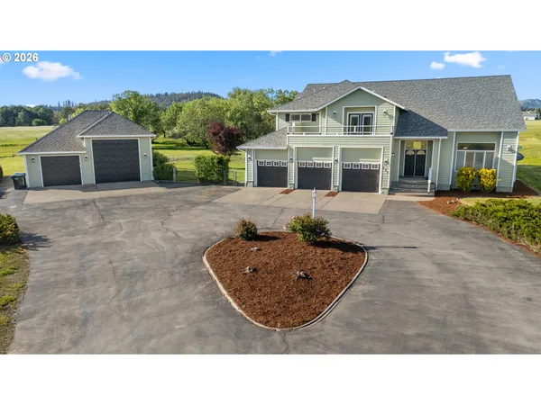 $1,034,900 | 475 Curry Road, Roseburg, OR 97471