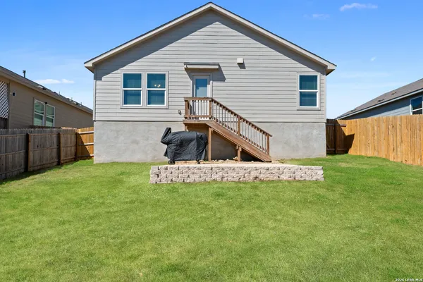 $1,750 | 12922 Sage Turn, St. Hedwig, TX 78152