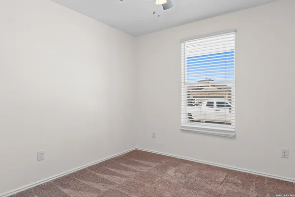 $1,750 | 12922 Sage Turn, St. Hedwig, TX 78152