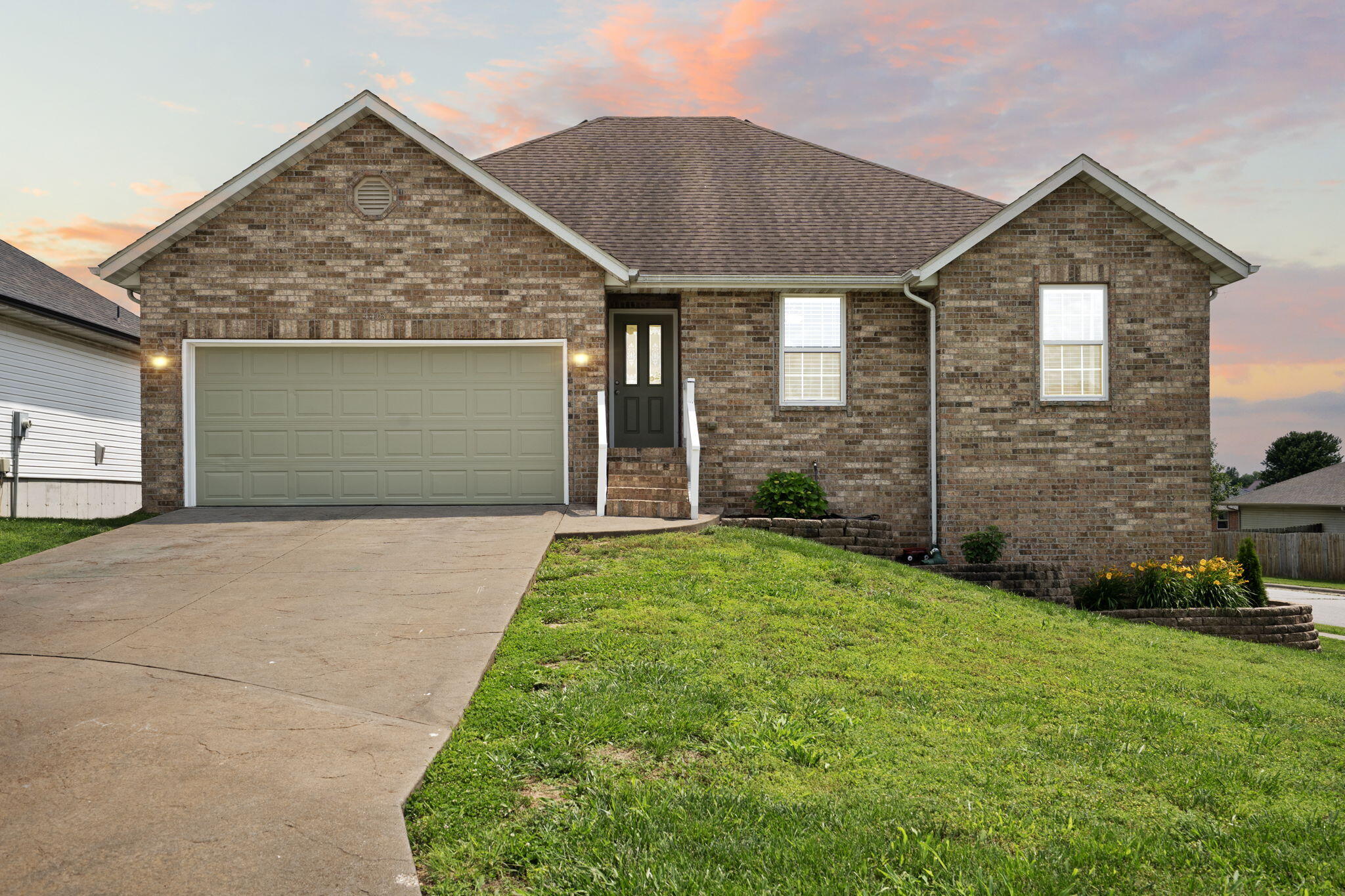 4418 West State Street Springfield, MO 65802 - Photo 1 of 1 1-web-or-mls-_DSC0046a