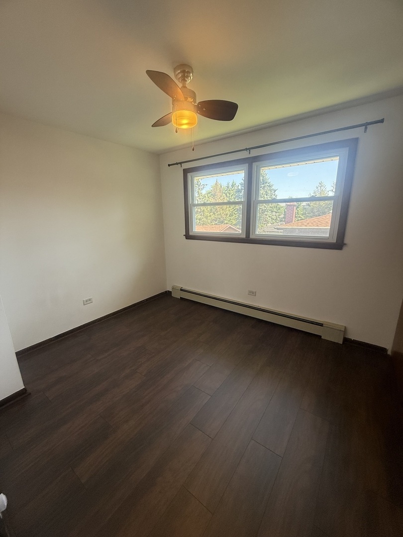 7601 Banks Street, Unit 2E Justice, IL 60458 - Photo 7 of 10