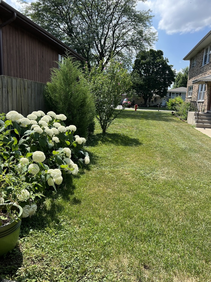 7601 Banks Street, Unit 2E Justice, IL 60458 - Photo 10 of 10