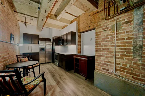 $3,000 | 117 South Lombard Avenue, Unit G, Oak Park, IL 60302