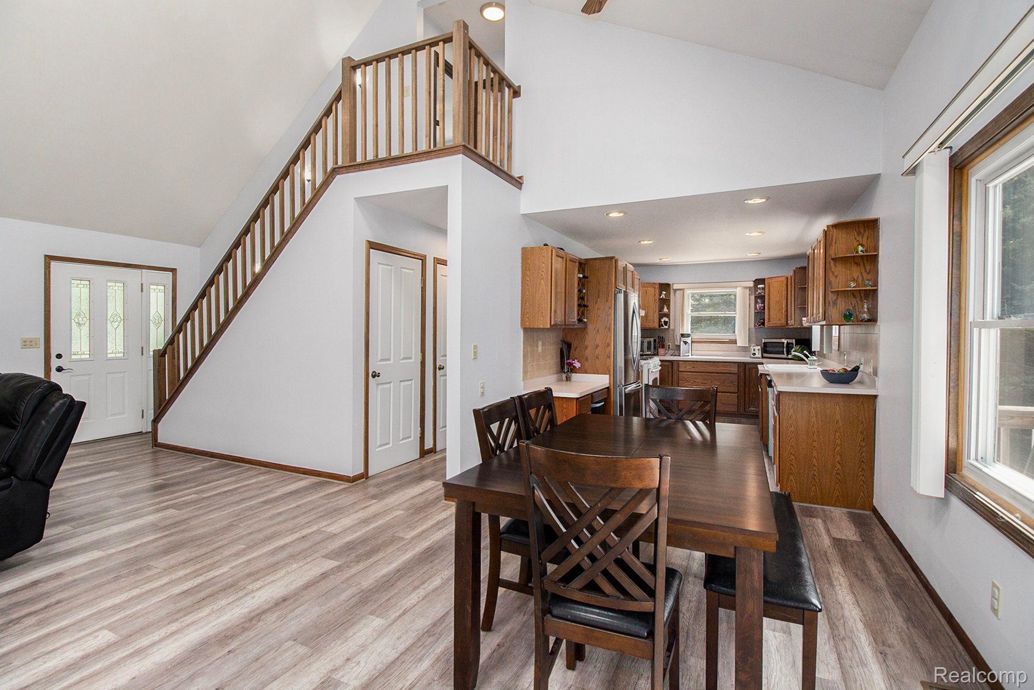2749 Carpenter Road Lapeer, MI 48446 - Photo 7 of 37 Gallery Image 7