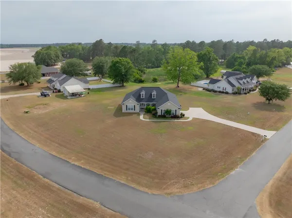 $331,127 | 6306 Sun Dell Circle, Blackshear, GA 31516