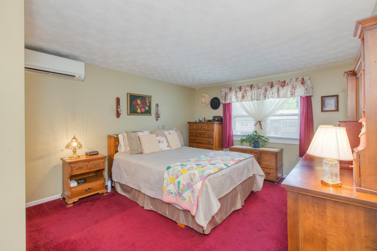 8 Penobscot Road Nashua, NH 03062 - Photo 14 of 33