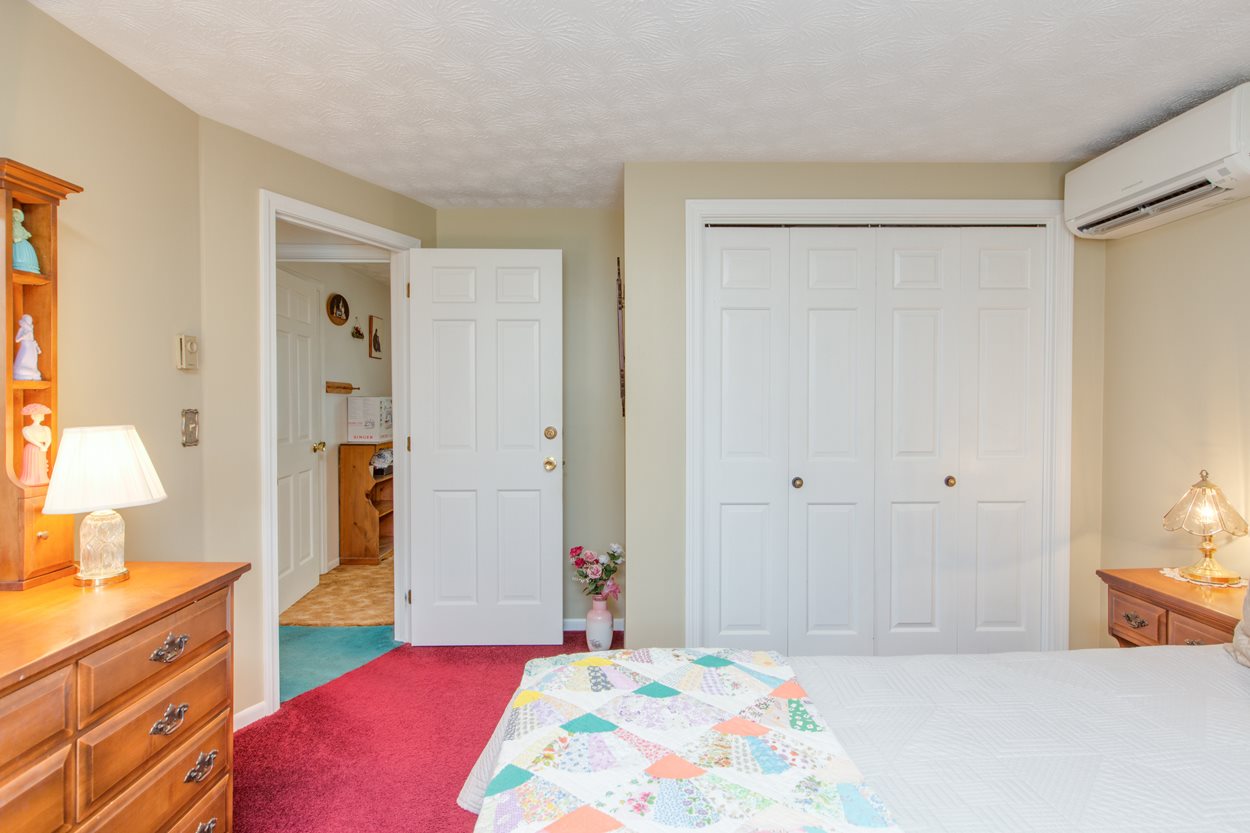 8 Penobscot Road Nashua, NH 03062 - Photo 15 of 33