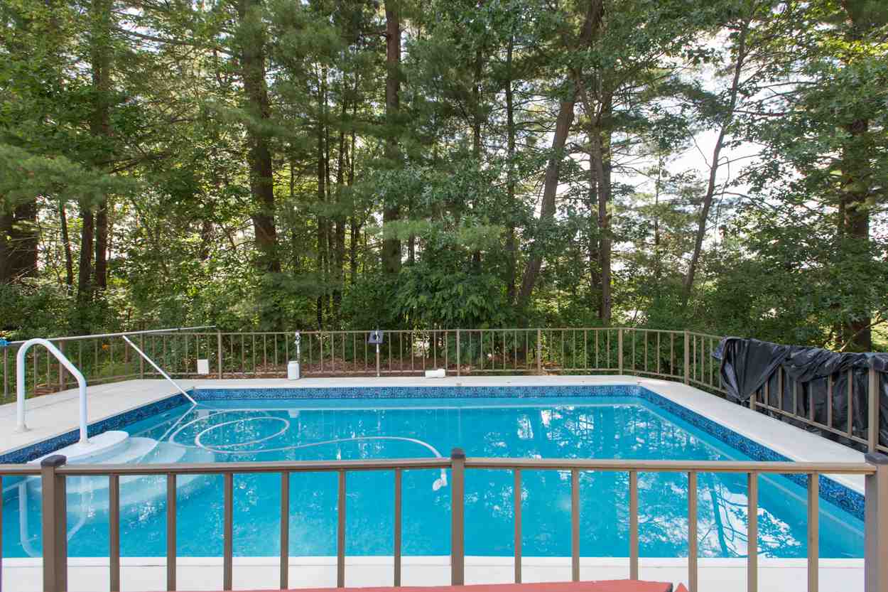 8 Penobscot Road Nashua, NH 03062 - Photo 26 of 33