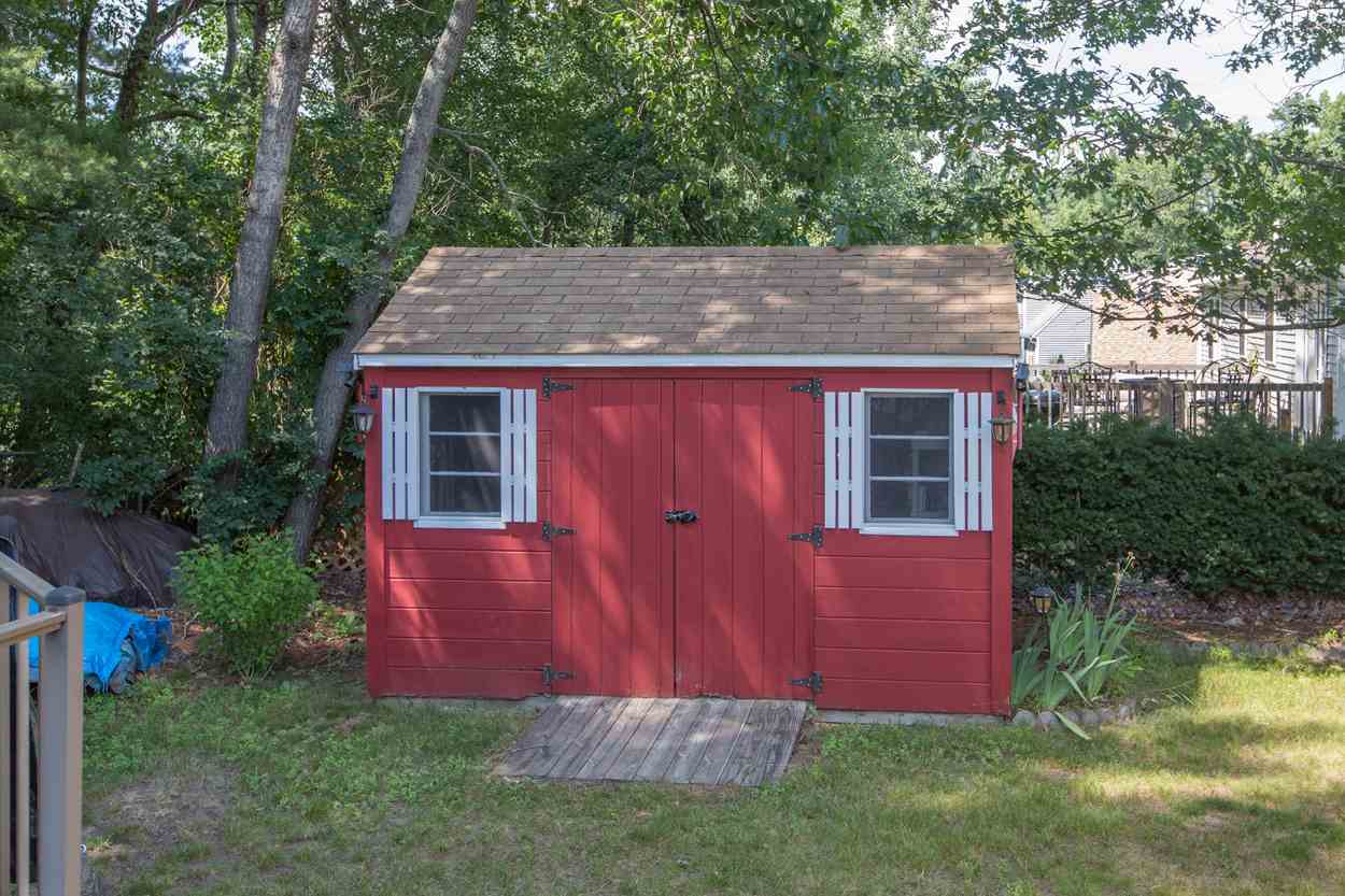 8 Penobscot Road Nashua, NH 03062 - Photo 28 of 33