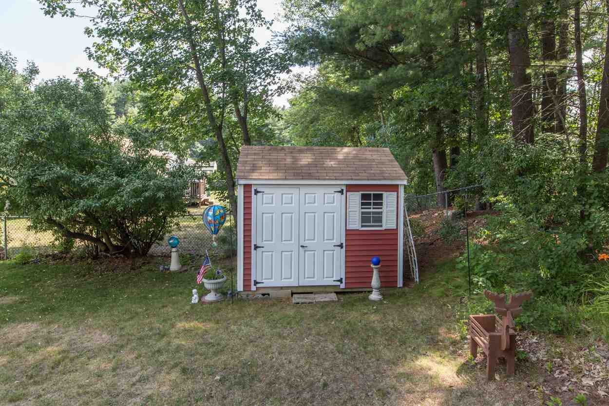 8 Penobscot Road Nashua, NH 03062 - Photo 29 of 33