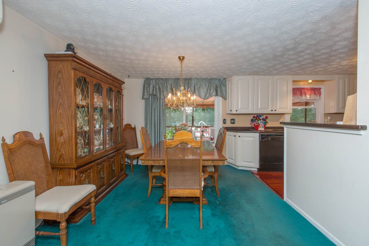 8 Penobscot Road Nashua, NH 03062 - Photo 6 of 33