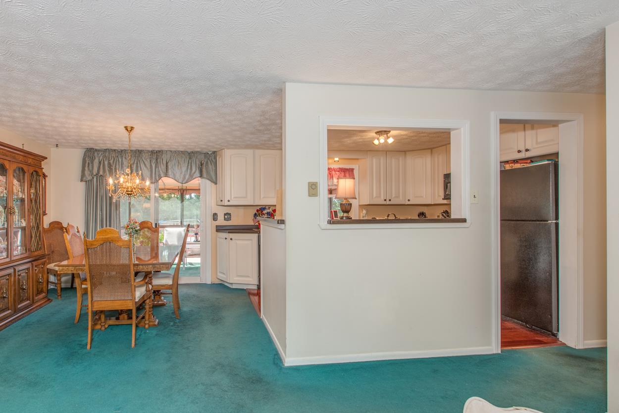8 Penobscot Road Nashua, NH 03062 - Photo 7 of 33