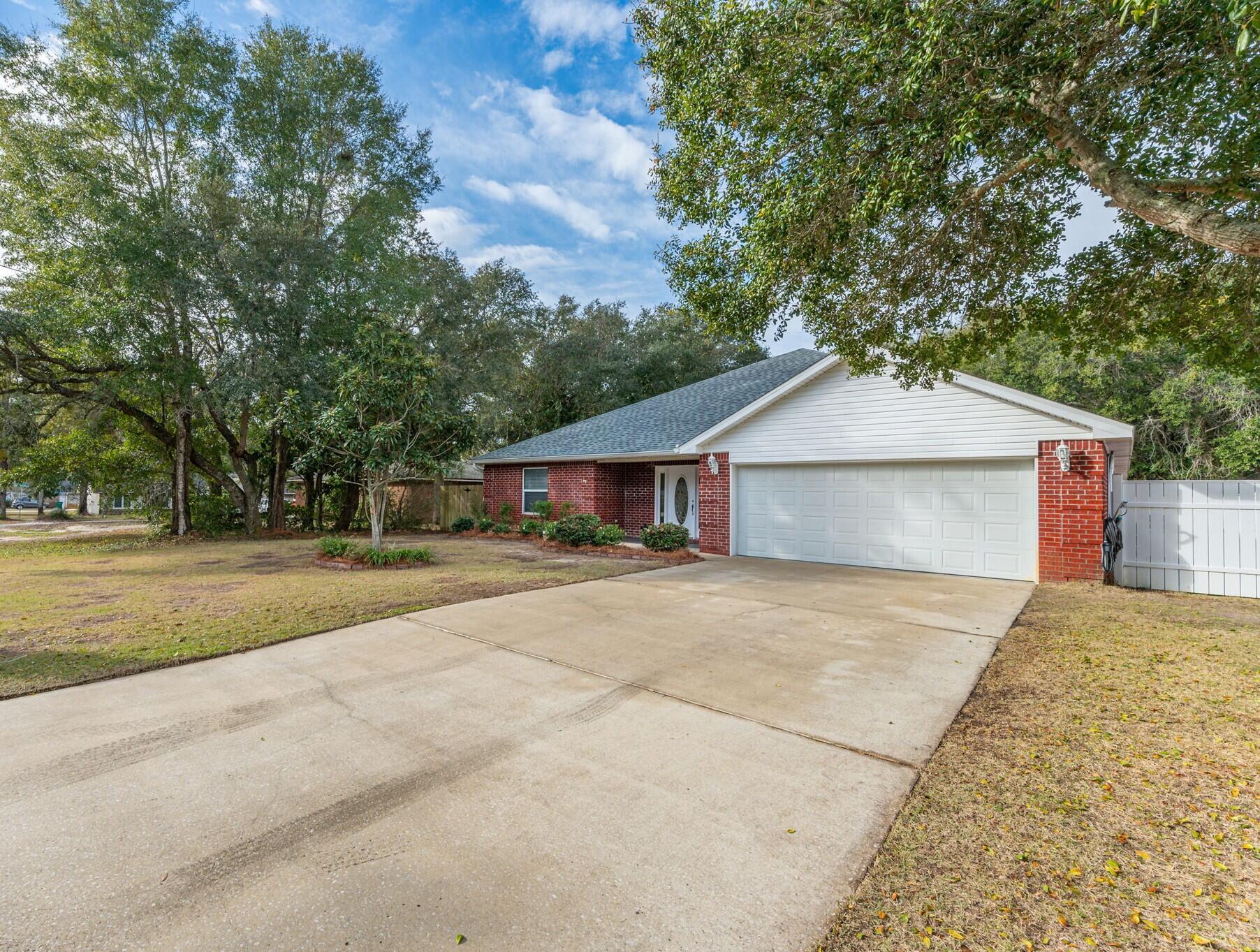405 Evans Road Niceville, FL 32578 - Photo 3 of 80 3