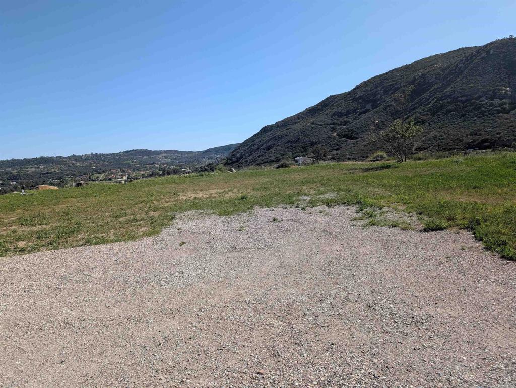 9782 Chocolate Creek Road El Cajon, CA 92021 - Photo 15 of 22