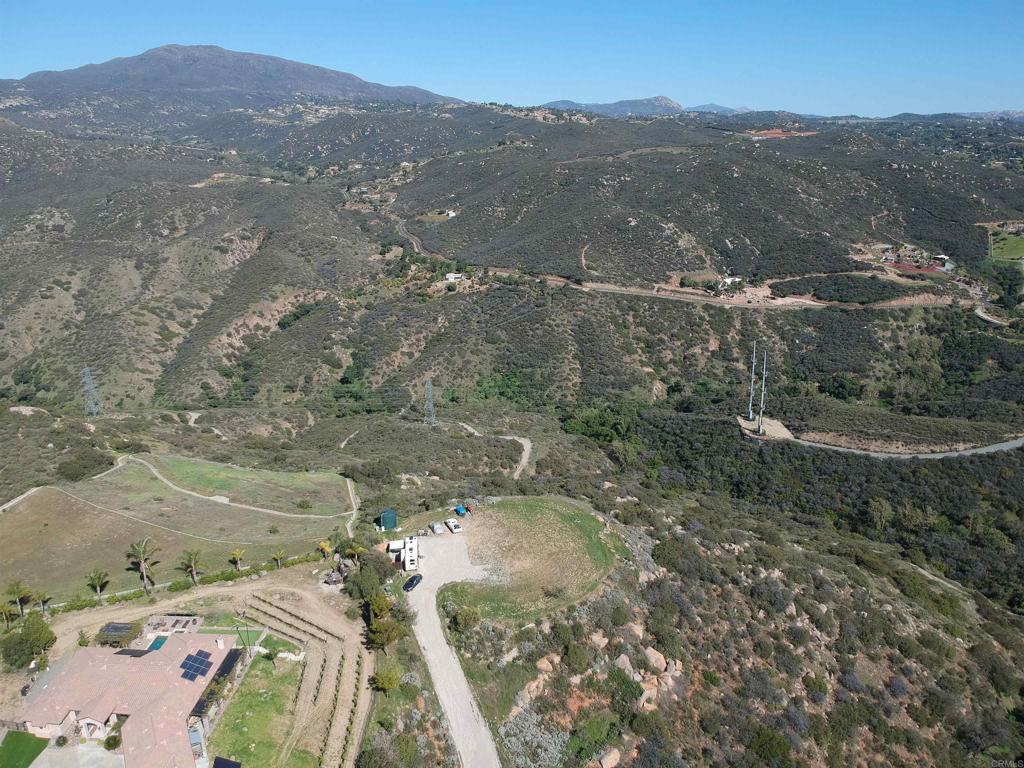 9782 Chocolate Creek Road El Cajon, CA 92021 - Photo 10 of 22