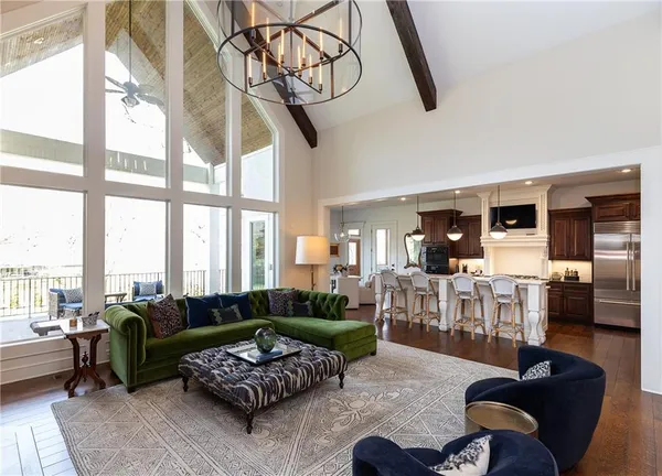$3,250,000 | 4820 West 68th Street, Prairie Village, KS 66208