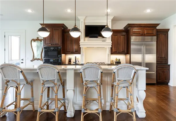 $3,250,000 | 4820 West 68th Street, Prairie Village, KS 66208