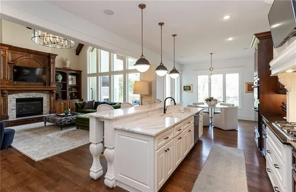 $3,899,900 | 4820 West 68th Street, Prairie Village, KS 66208