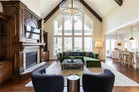 $3,899,900 | 4820 West 68th Street, Prairie Village, KS 66208