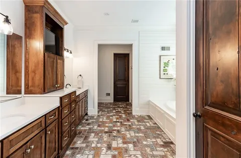 $3,250,000 | 4820 West 68th Street, Prairie Village, KS 66208